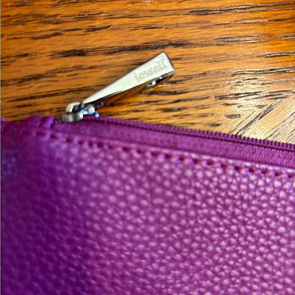 Jewell by Thirty-One magenta wristlet NWOT - Picture 4 of 5